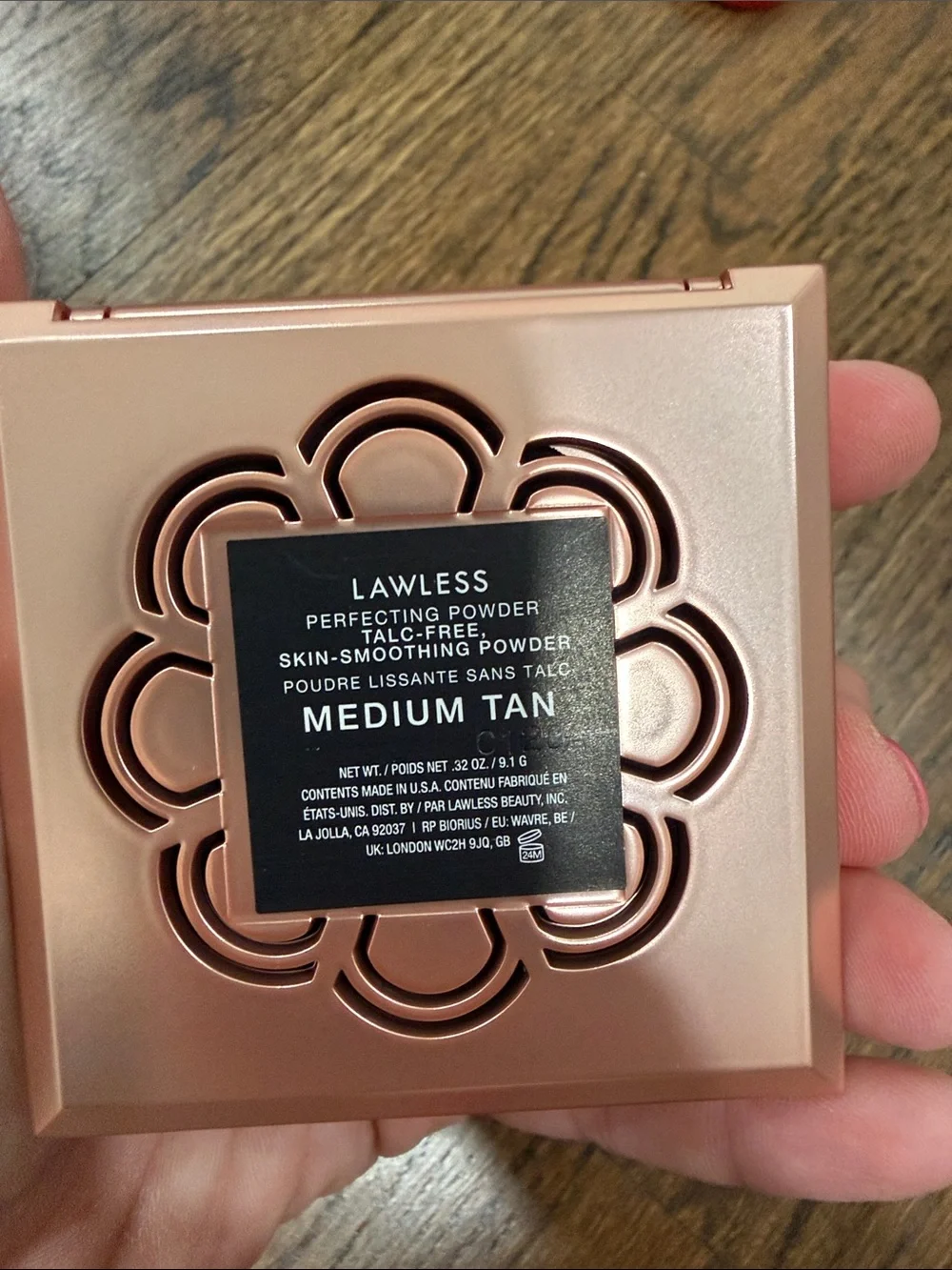 LAWLESS compact setting